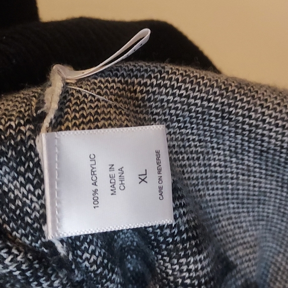 NY&C Sweater Dress - Picture 3 of 4